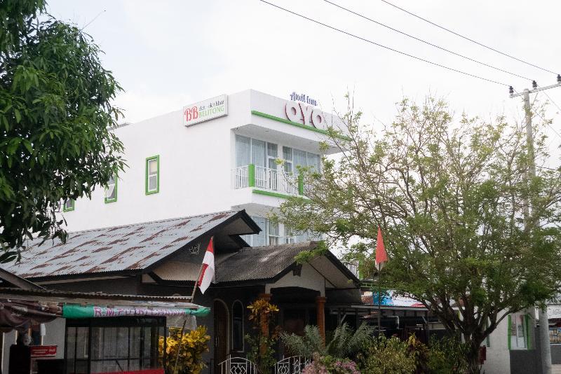 Audi Inn Hotel Tanjung Pandan Exterior photo